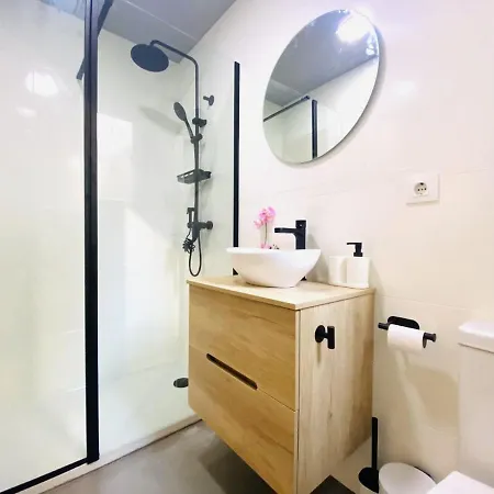 Tarongers, Lovely Flat In The Center Daire *